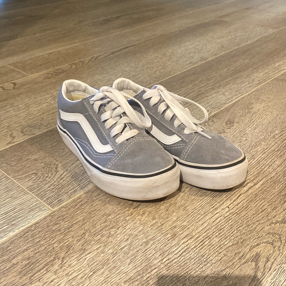 Kids Lace up Vans in Gray